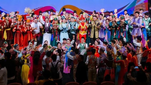 五江文旅集團(tuán)亮相“出發(fā)吧！新疆”全國(guó)文旅推介會(huì)